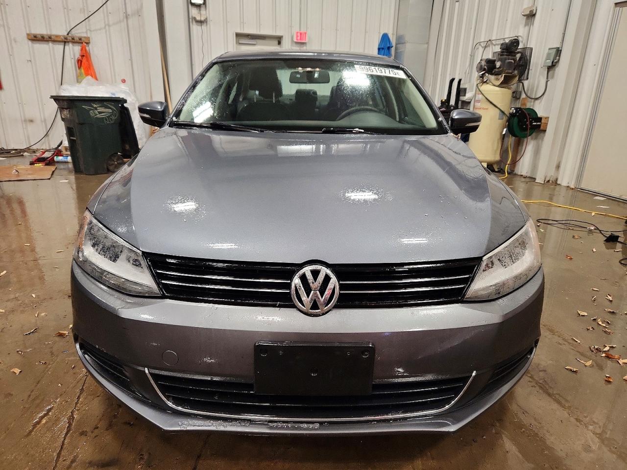 2013 VOLKSWAGEN JETTA SE photo 9
