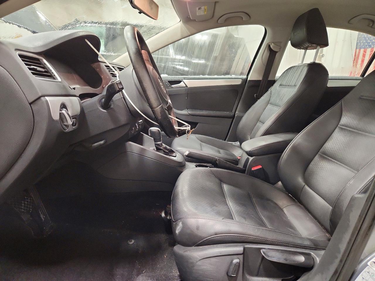 2013 VOLKSWAGEN JETTA SE photo 13