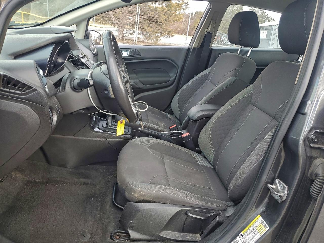 2015 FORD FIESTA SE photo 7