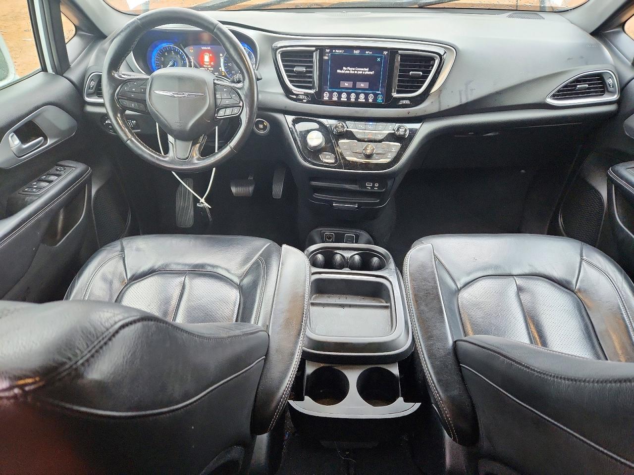 2019 CHRYSLER PACIFICA TOURING L photo 8