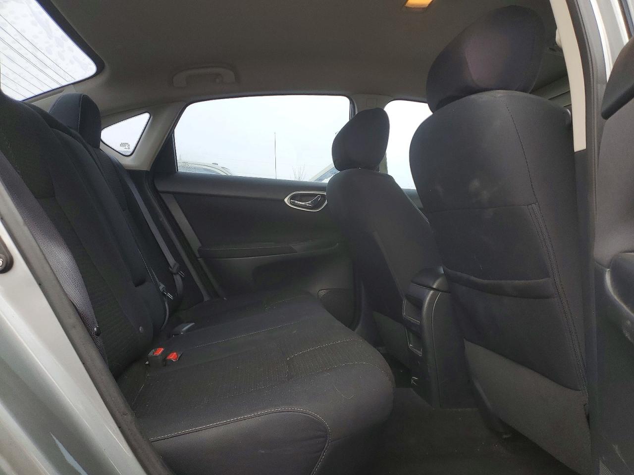 2014 NISSAN SENTRA S photo 10