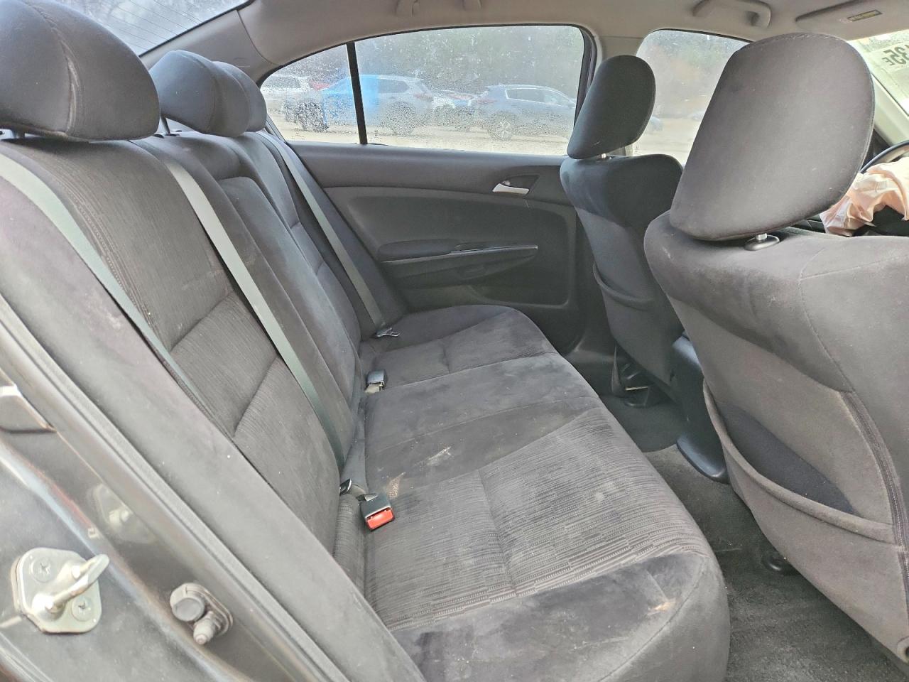 2011 HONDA ACCORD LX photo 10