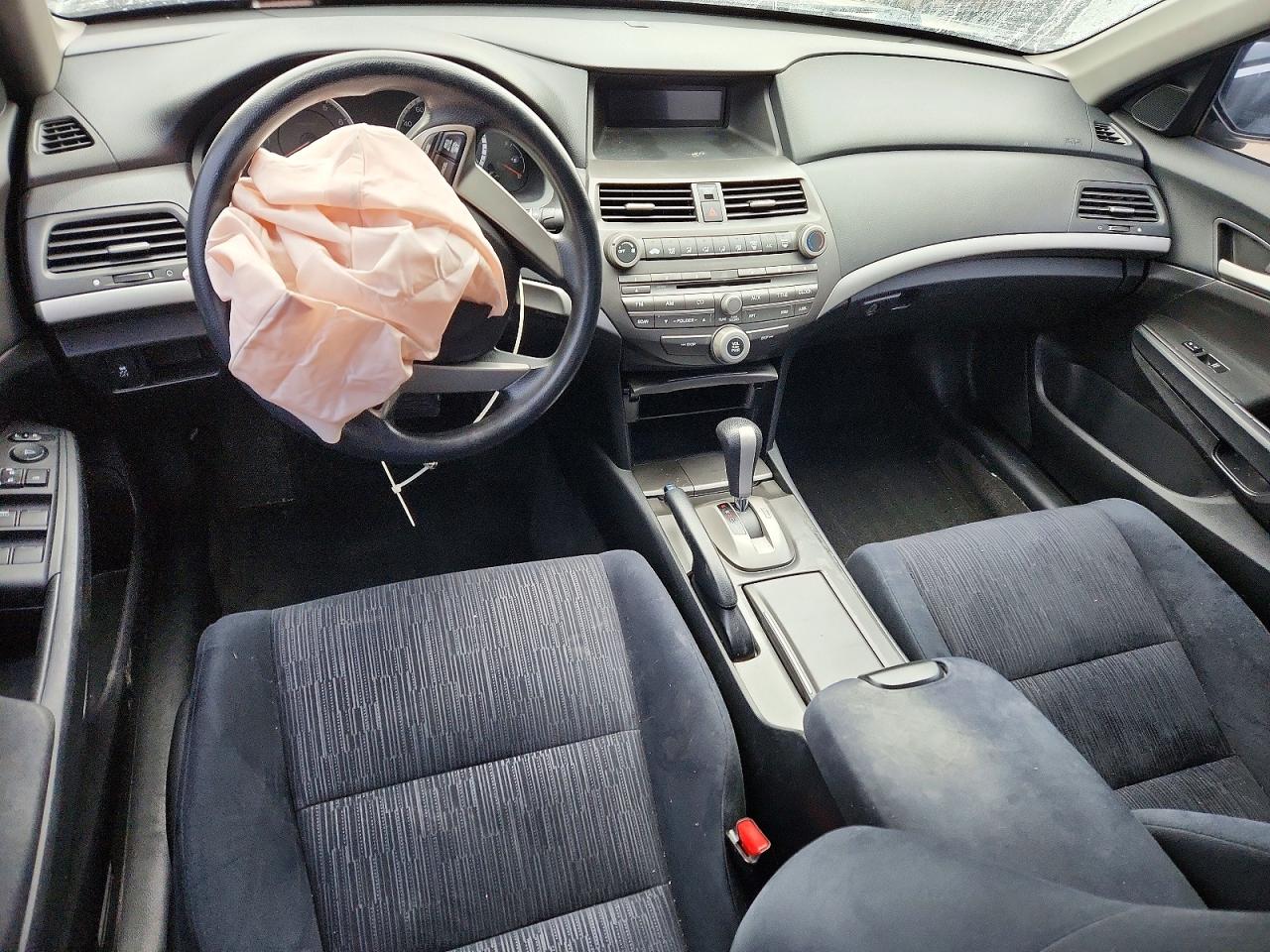 2011 HONDA ACCORD LX photo 8