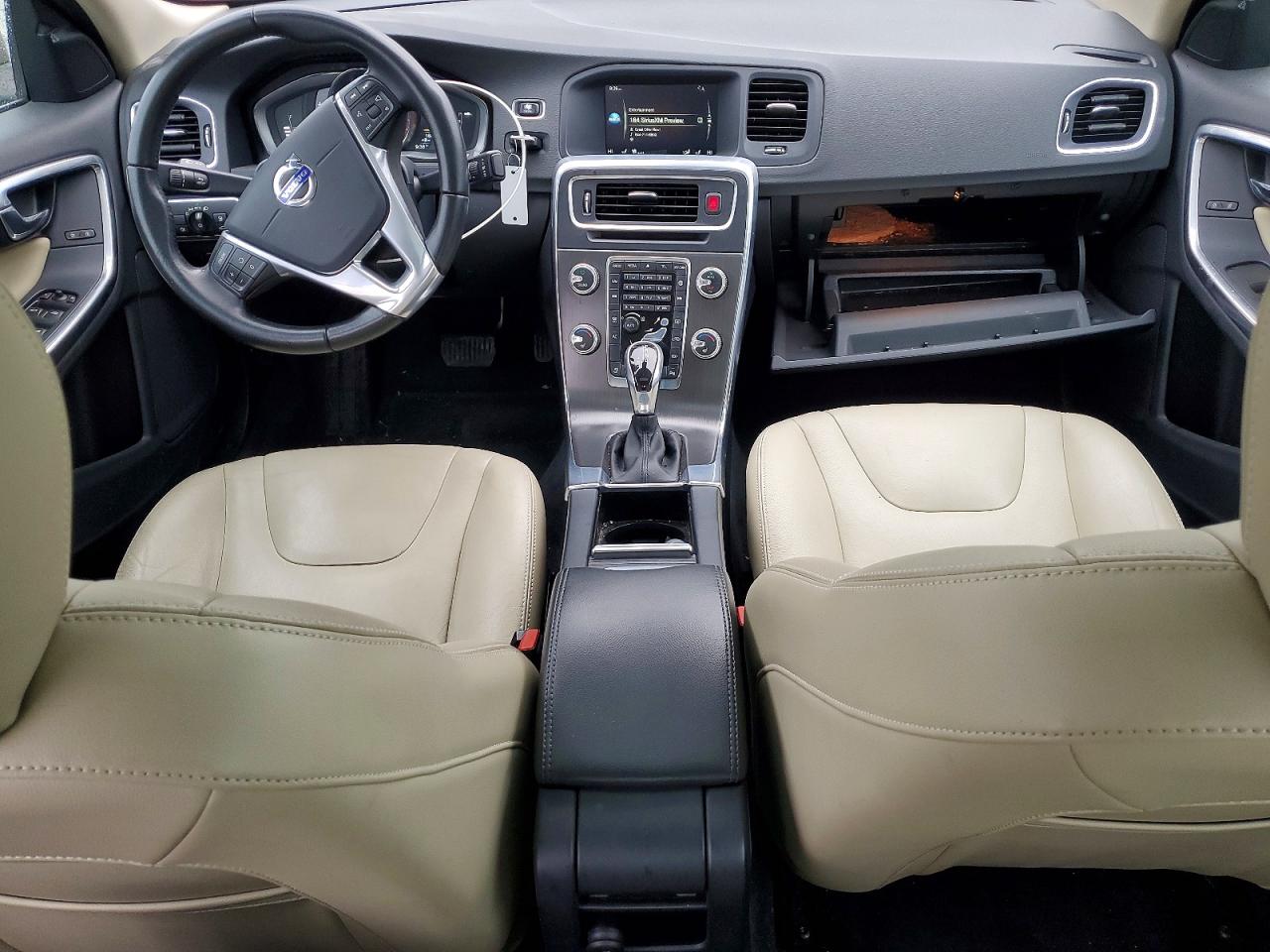 2016 VOLVO S60 PREMIER photo 8