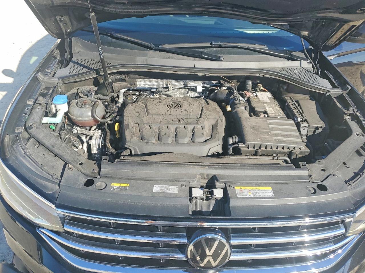 2024 VOLKSWAGEN TIGUAN SE photo 12