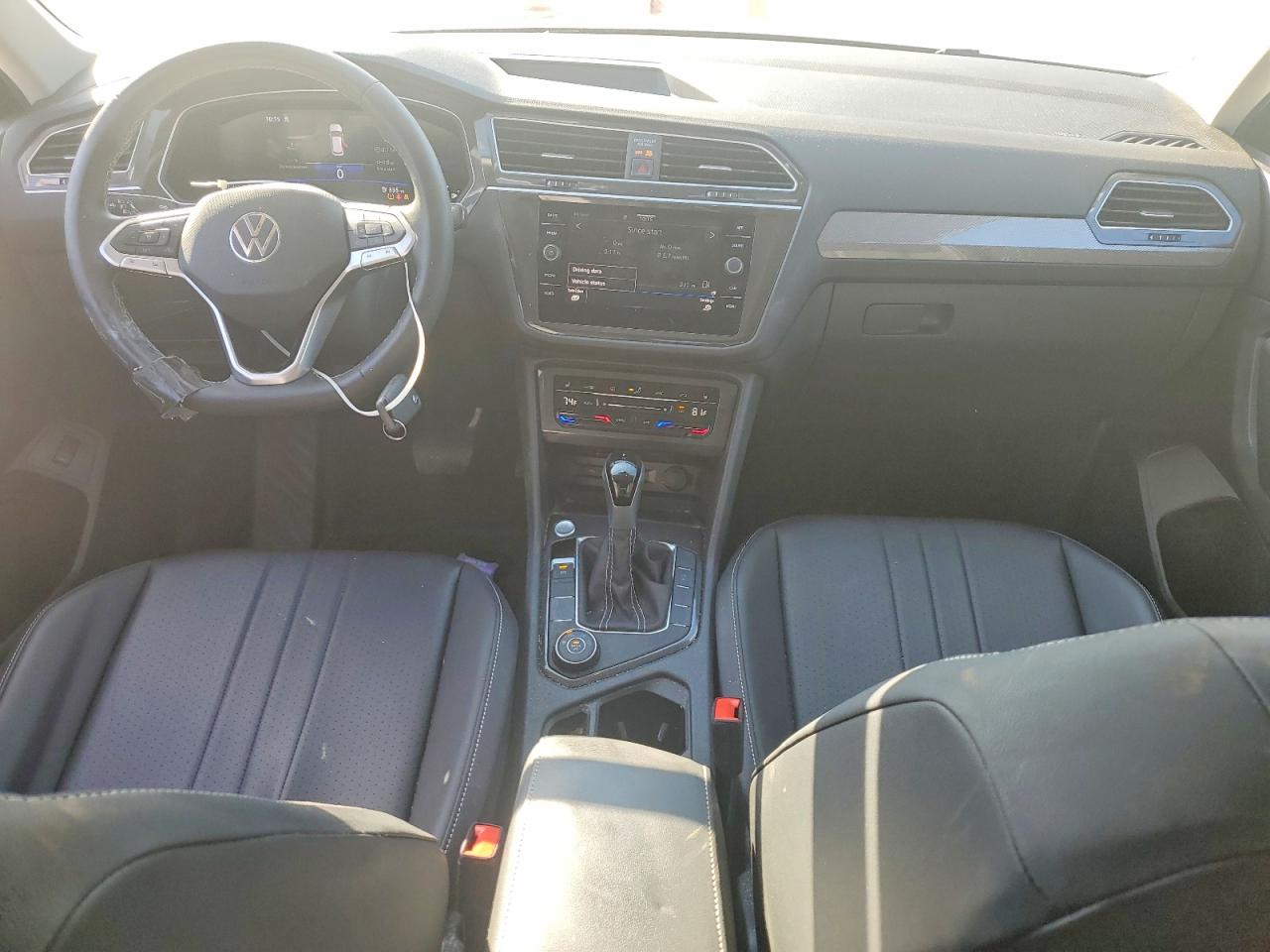2024 VOLKSWAGEN TIGUAN SE photo 8