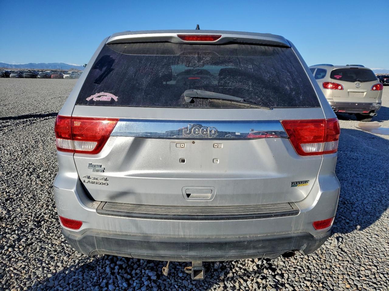 2011 JEEP GRAND CHEROKEE LAREDO photo 6