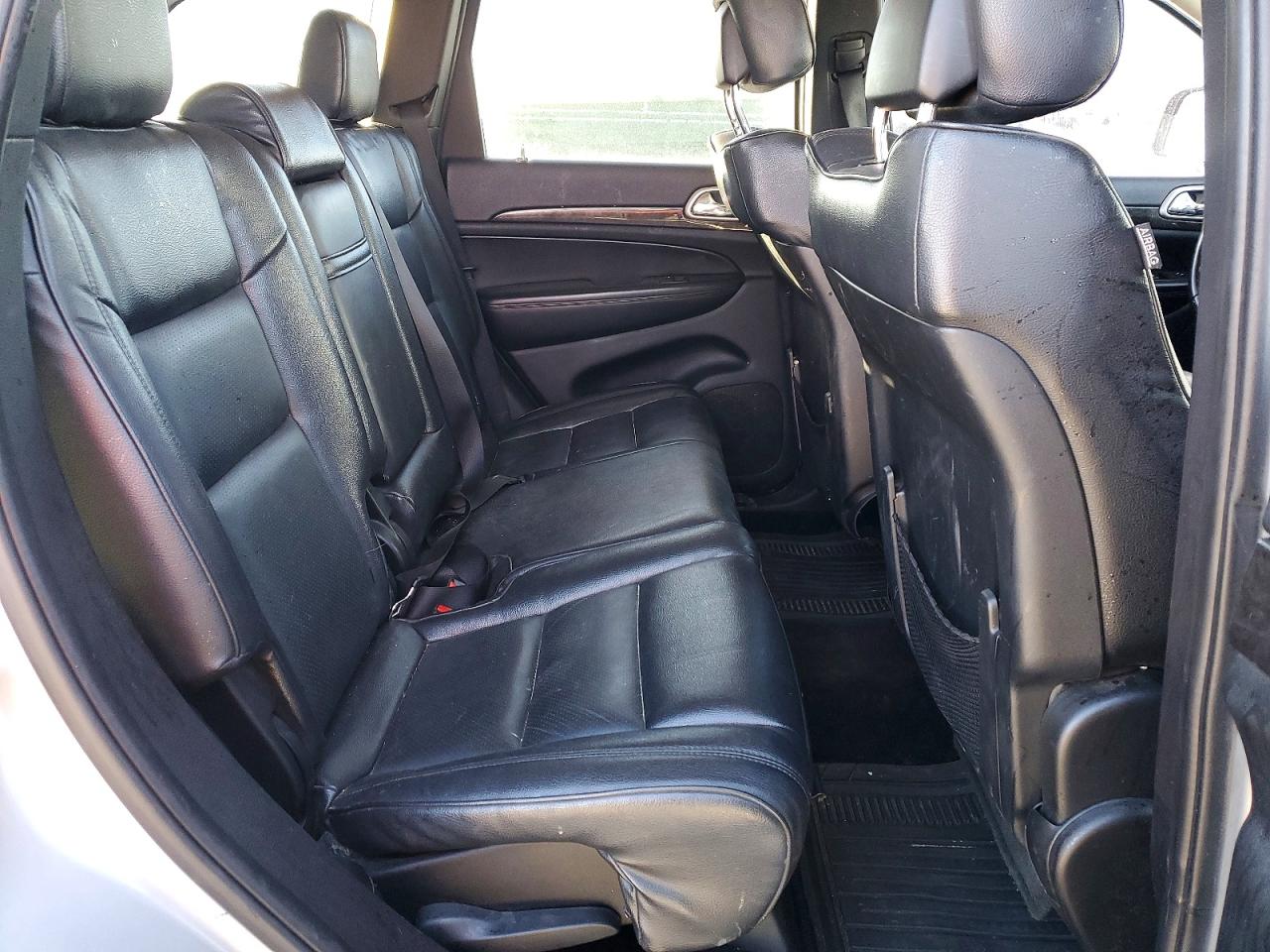 2011 JEEP GRAND CHEROKEE LAREDO photo 11