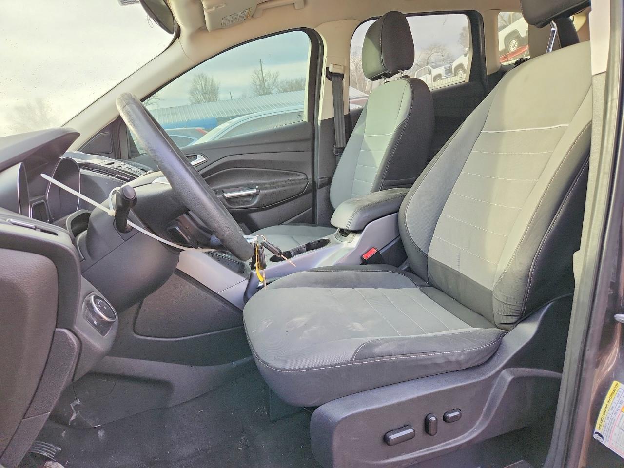 2015 FORD ESCAPE SE photo 7