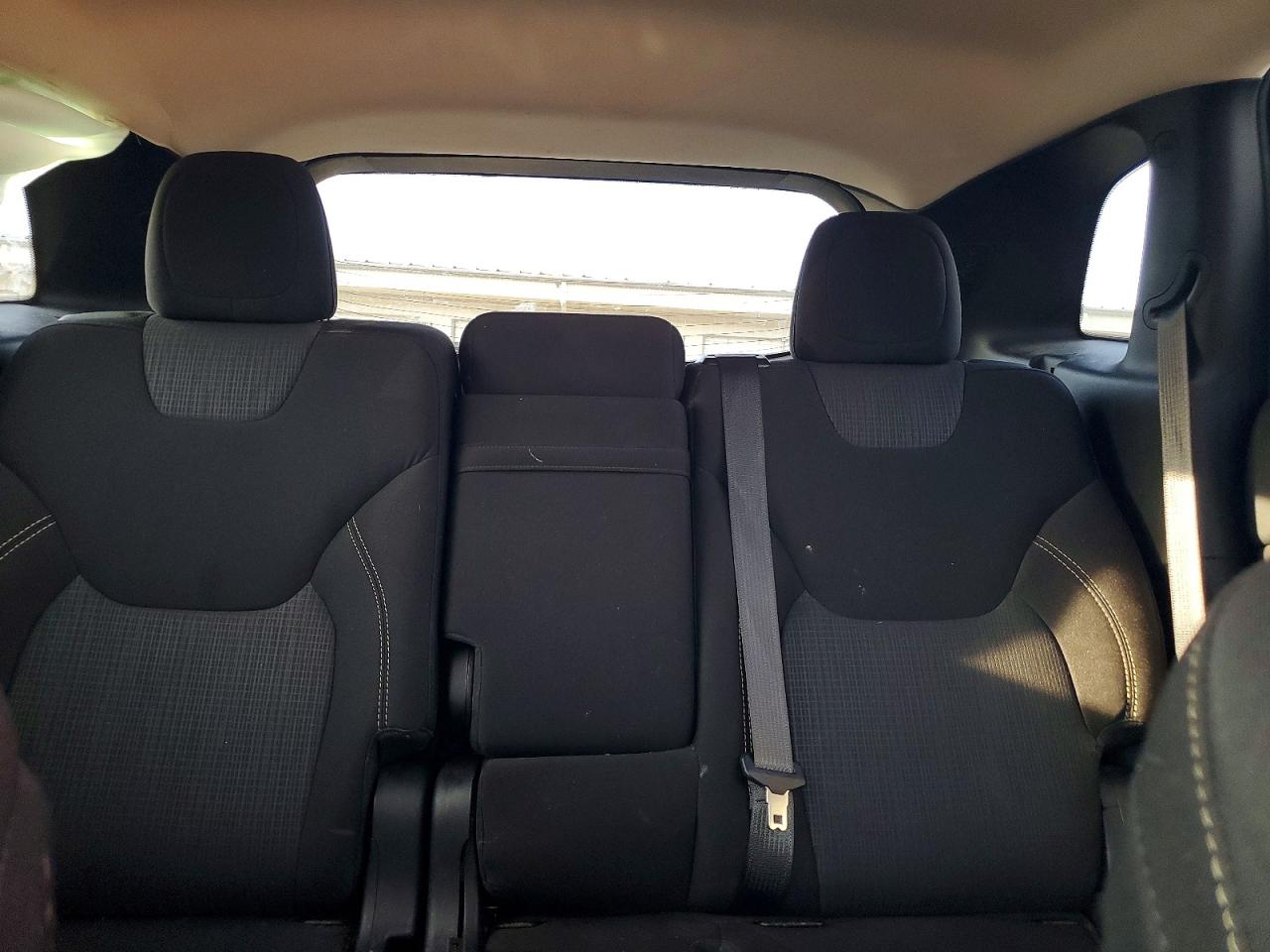 2015 JEEP CHEROKEE LATITUDE photo 10