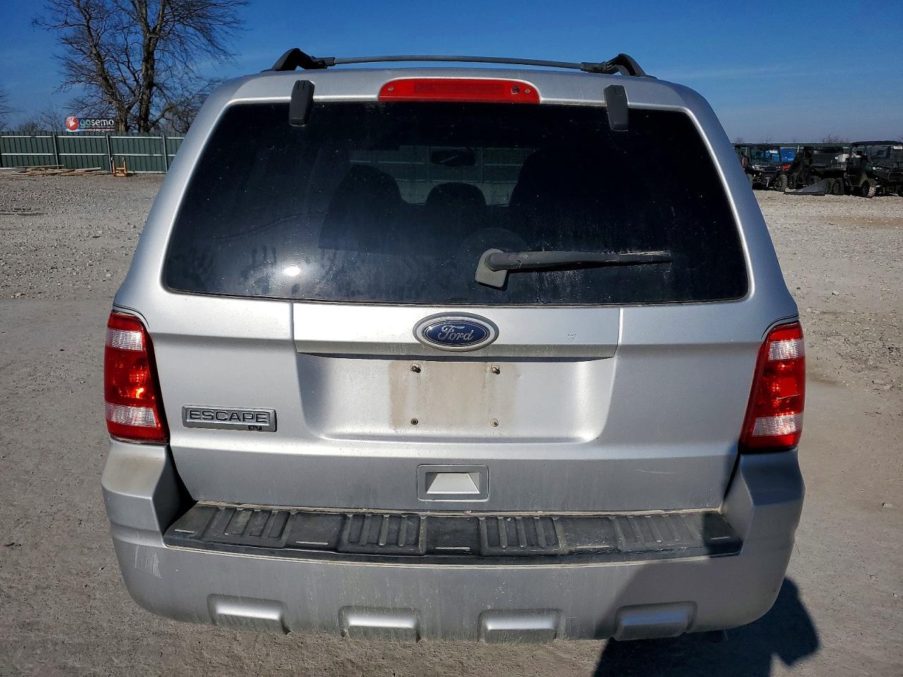 2010 FORD ESCAPE XLT photo 6