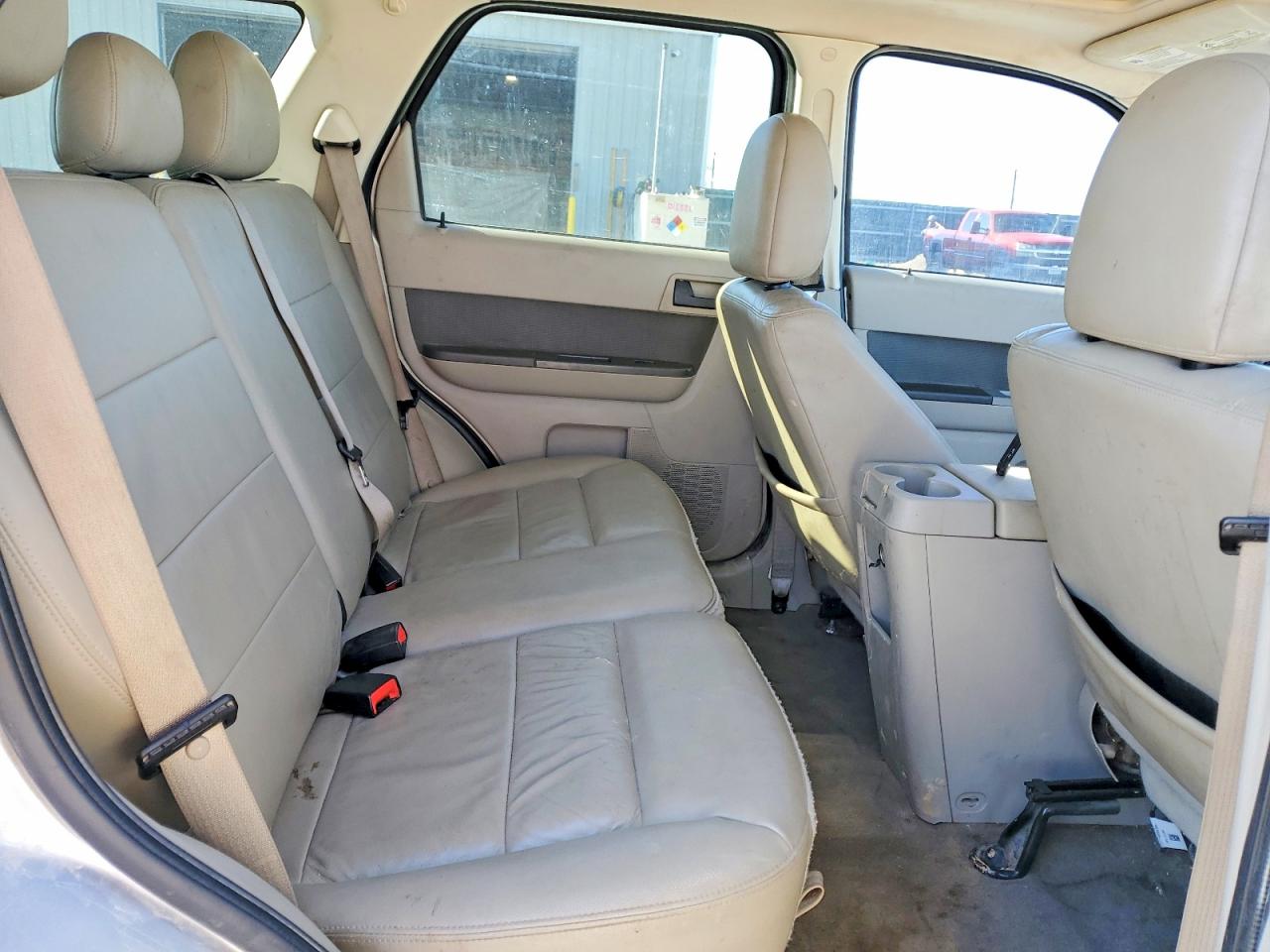 2010 FORD ESCAPE XLT photo 11