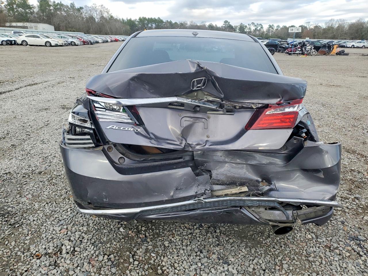 2016 HONDA ACCORD EX photo 6