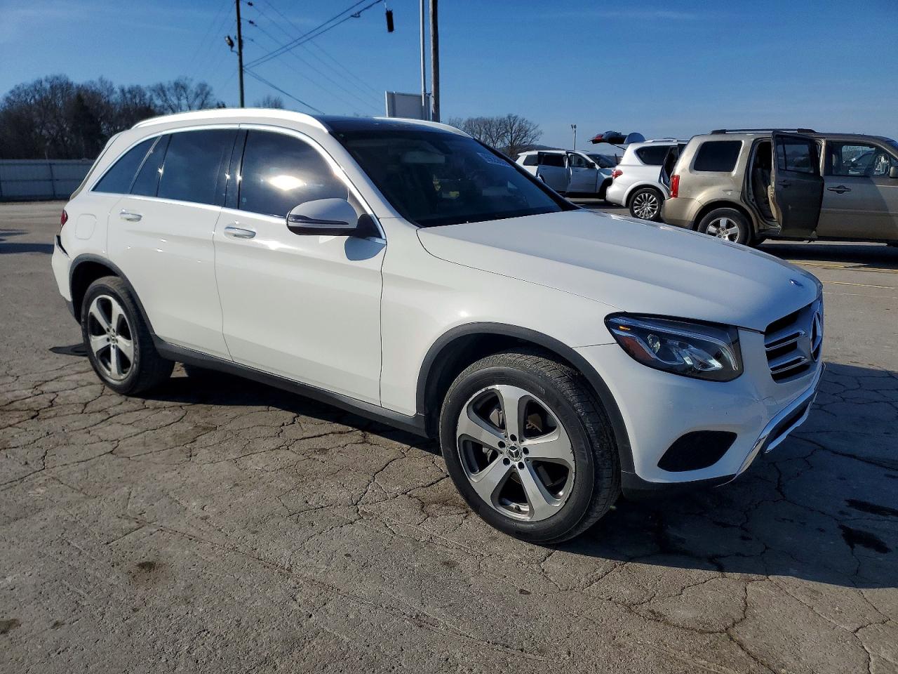 2018 MERCEDES-BENZ GLC 300 4MATIC photo 4