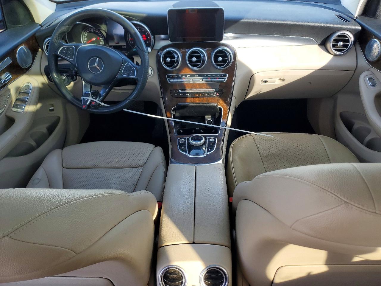 2018 MERCEDES-BENZ GLC 300 4MATIC photo 8