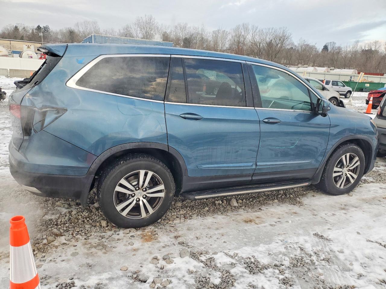 2016 HONDA PILOT EXL photo 3