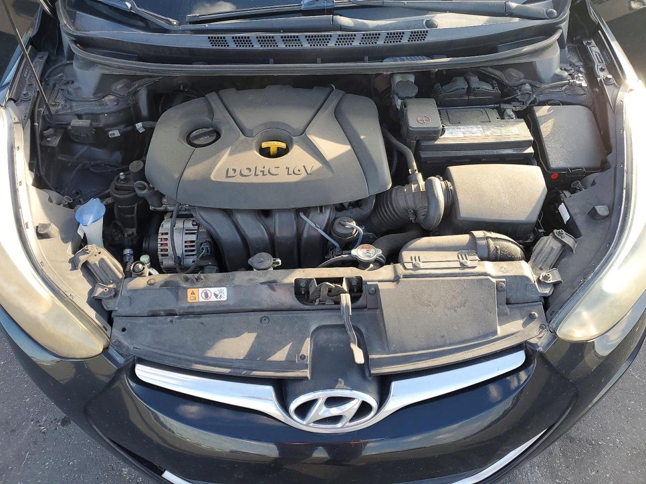 2016 HYUNDAI ELANTRA SE photo 11