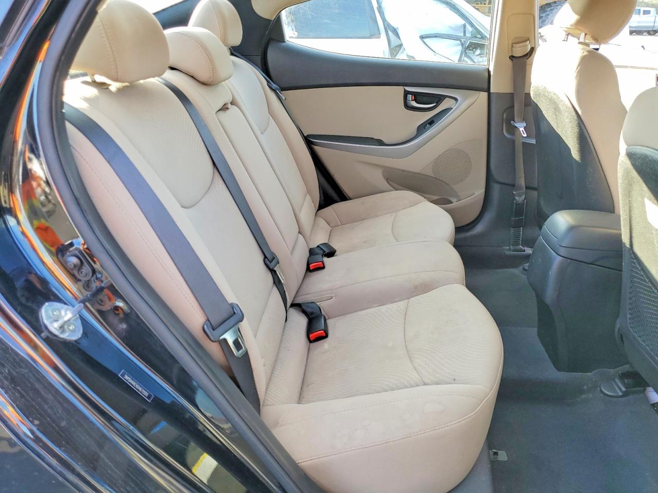 2016 HYUNDAI ELANTRA SE photo 10
