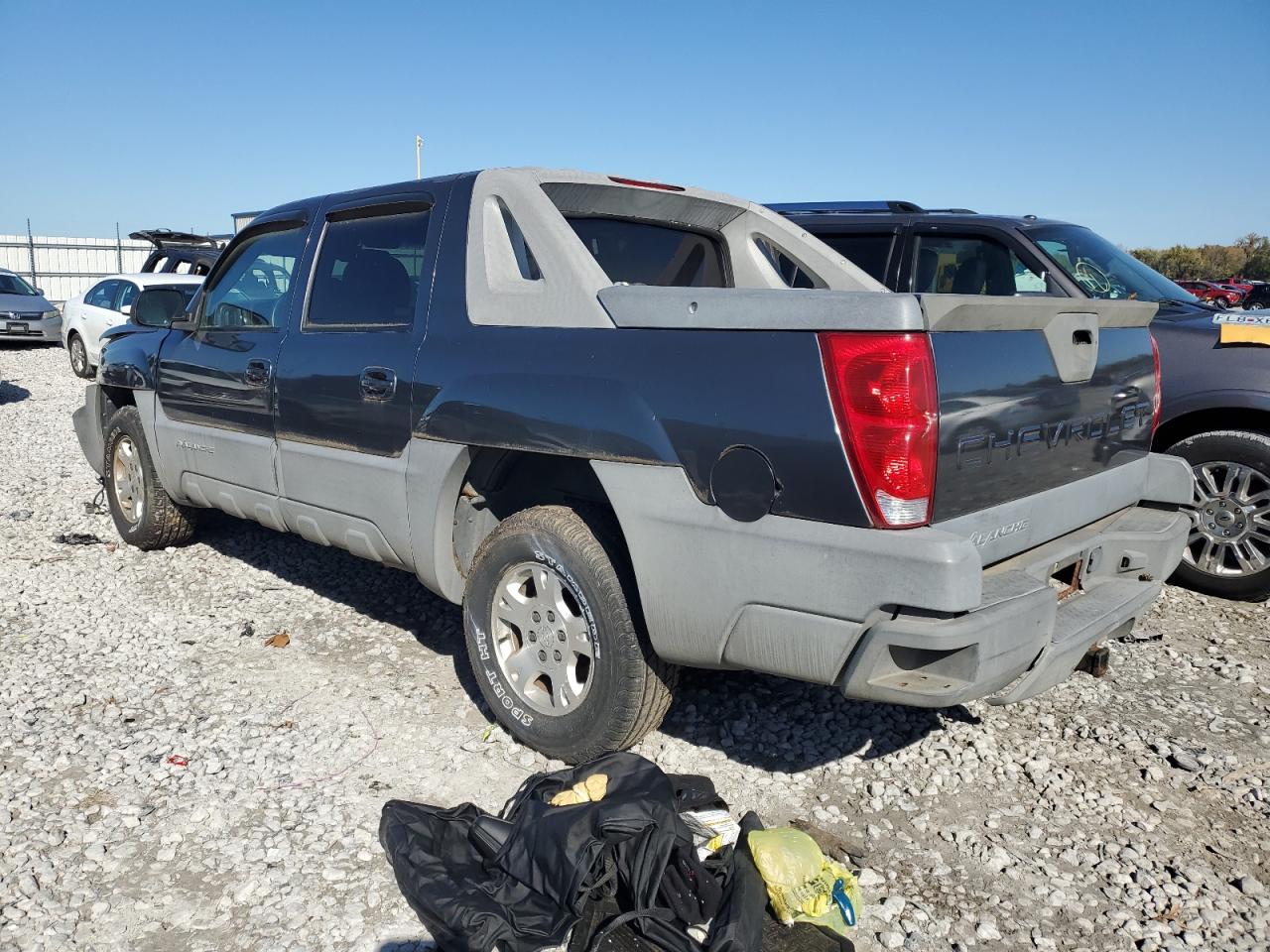 2011 CHEVROLET AVALANCHE C1500 photo 2