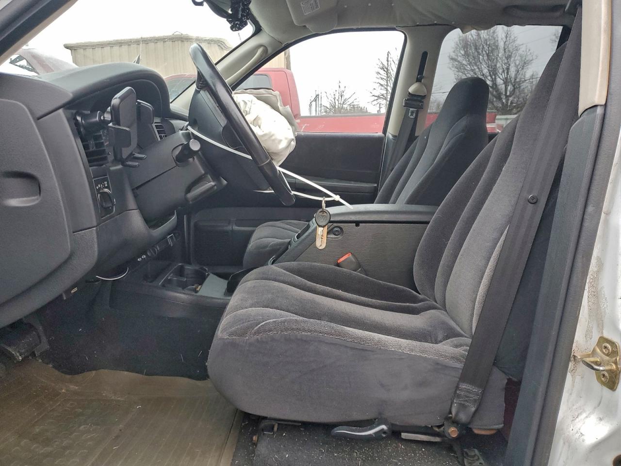 2002 DODGE DAKOTA QUAD SLT photo 7