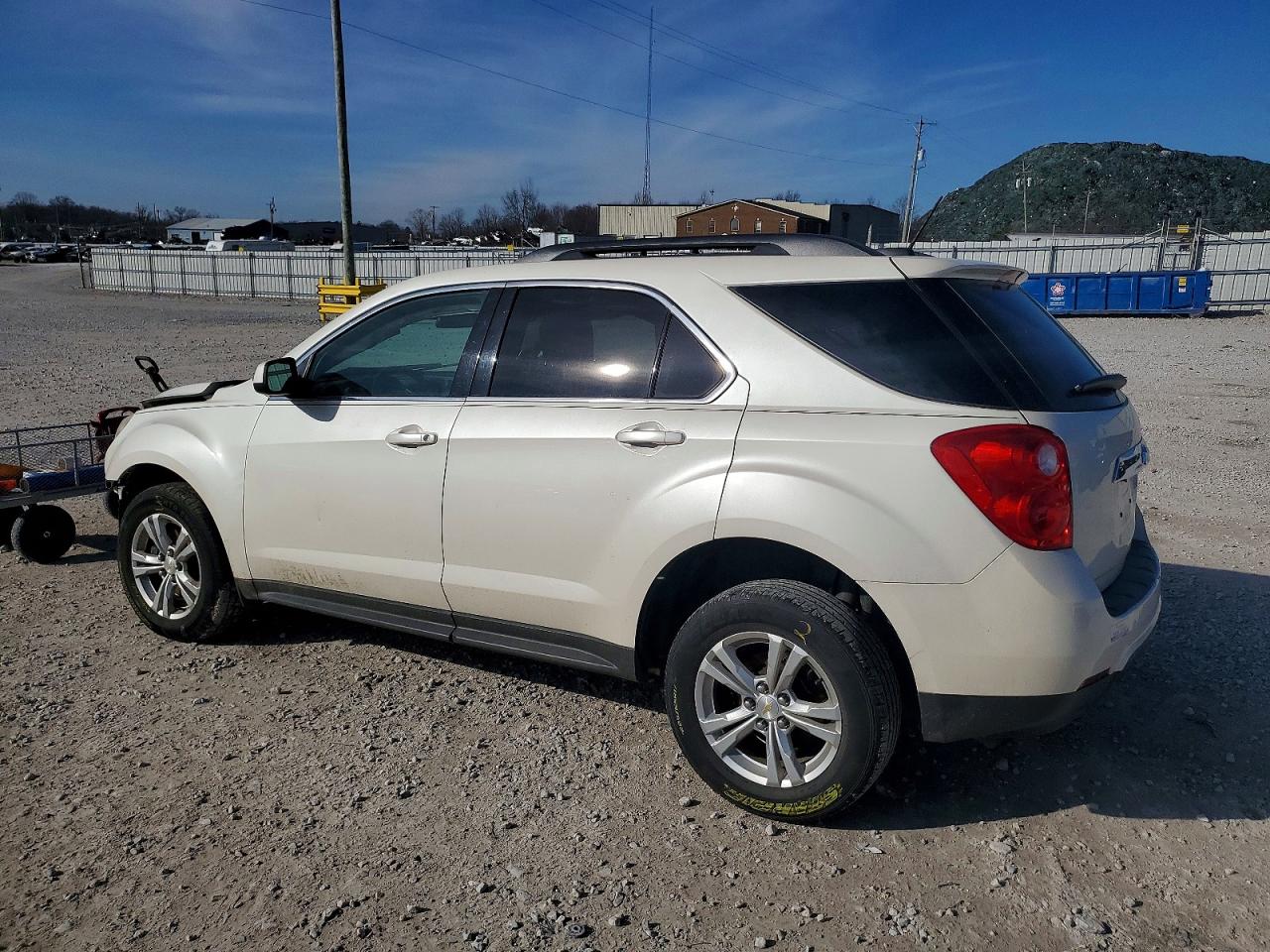 2015 CHEVROLET EQUINOX LT photo 2