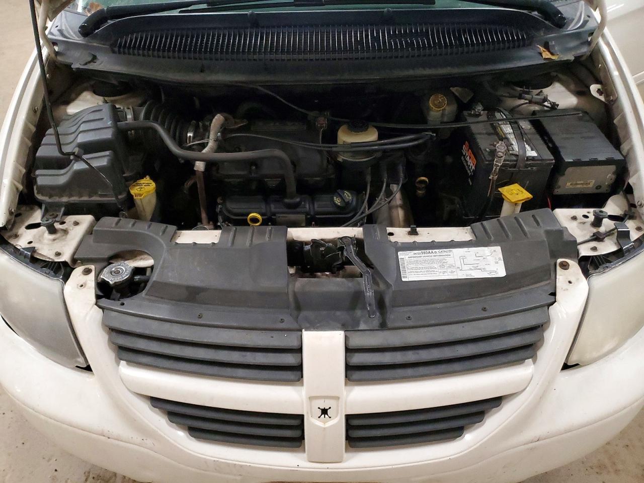 2006 CHRYSLER TOWN & COUNTRY LX photo 12
