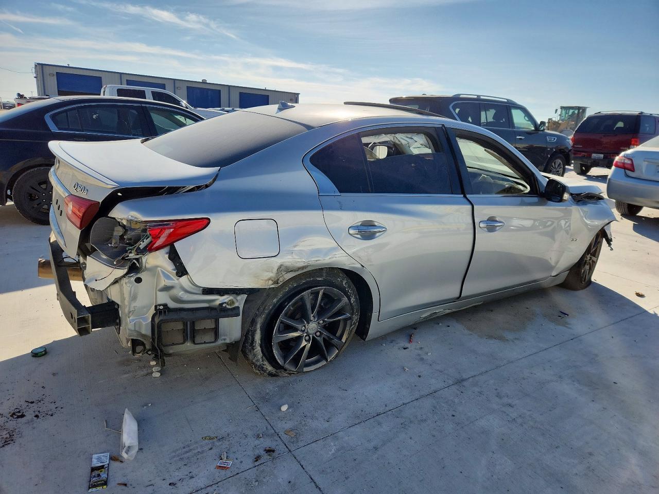 2015 INFINITI Q50 BASE photo 3