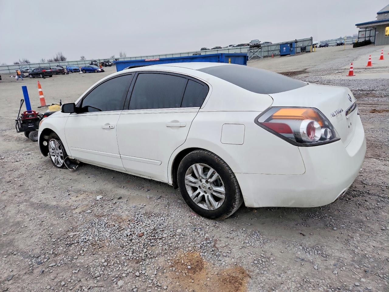 2012 NISSAN ALTIMA BASE photo 3