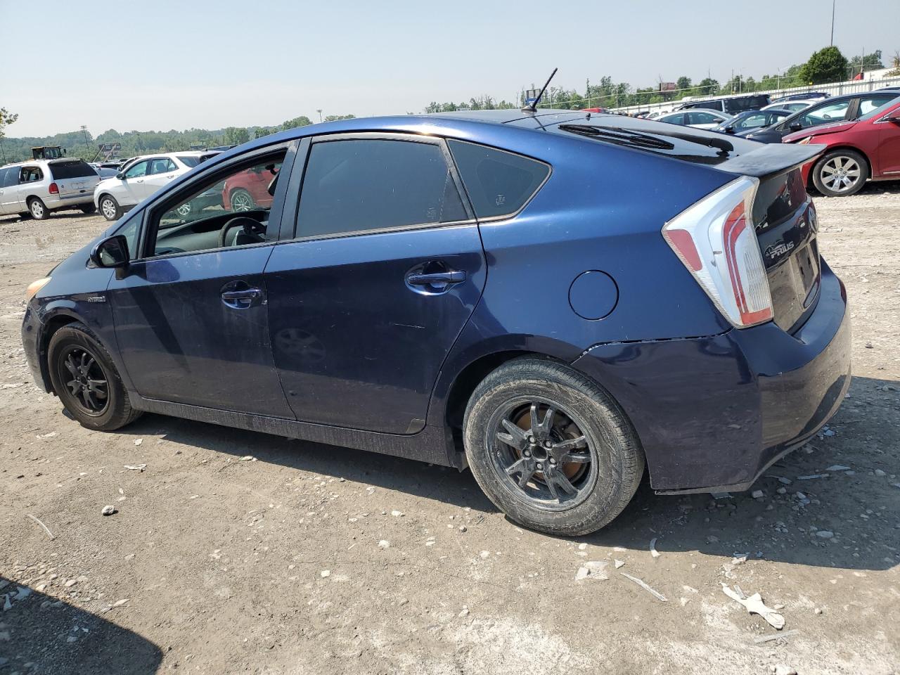 2012 TOYOTA PRIUS photo 2