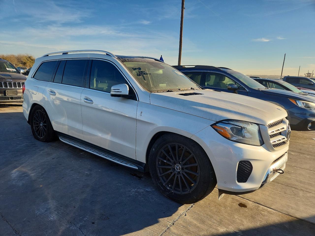 2017 MERCEDES-BENZ GLS 450 4MATIC photo 4