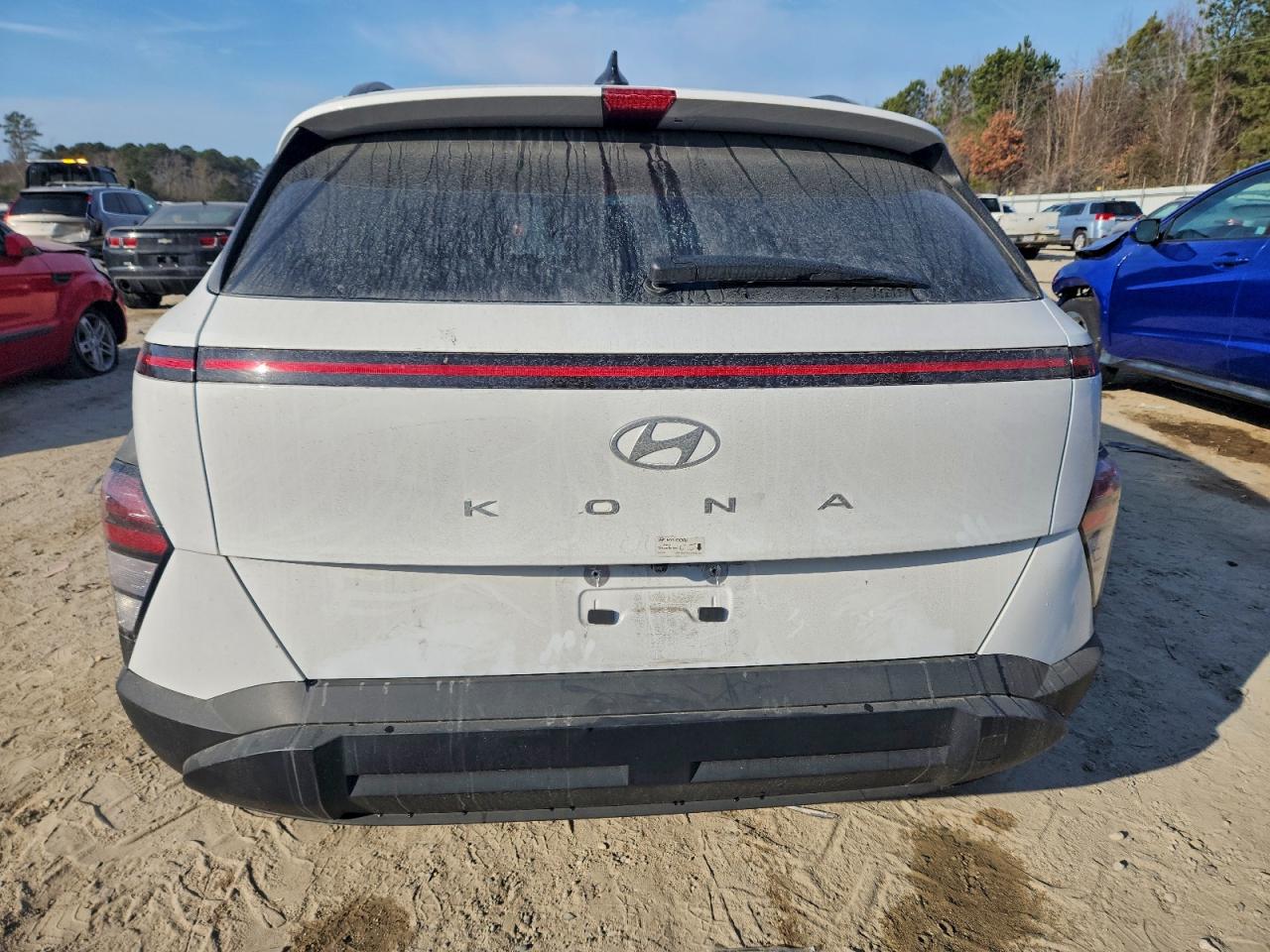 2025 HYUNDAI KONA SEL photo 6