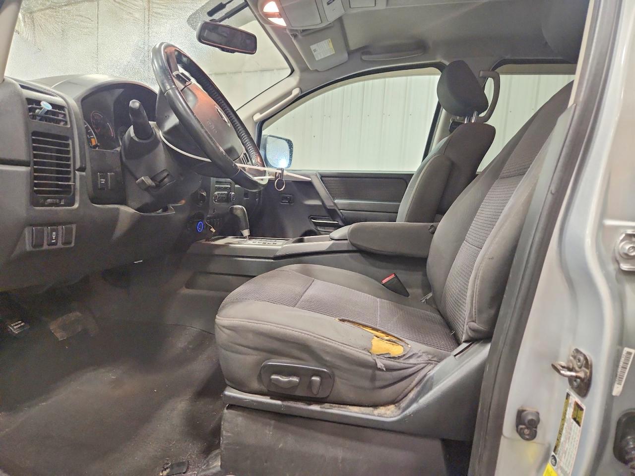 2010 NISSAN TITAN XE photo 7