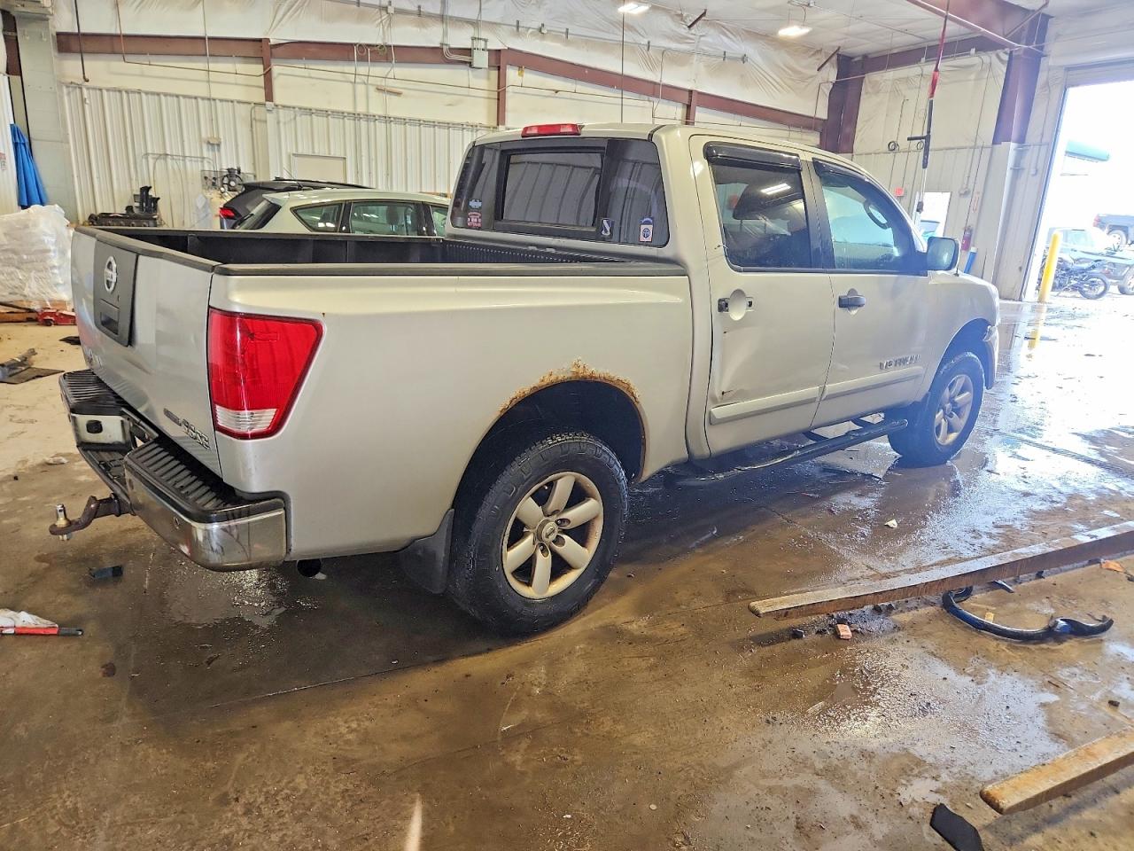 2010 NISSAN TITAN XE photo 3