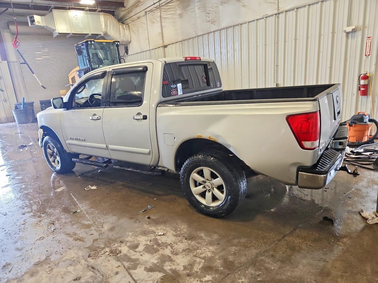 2010 NISSAN TITAN XE photo 2