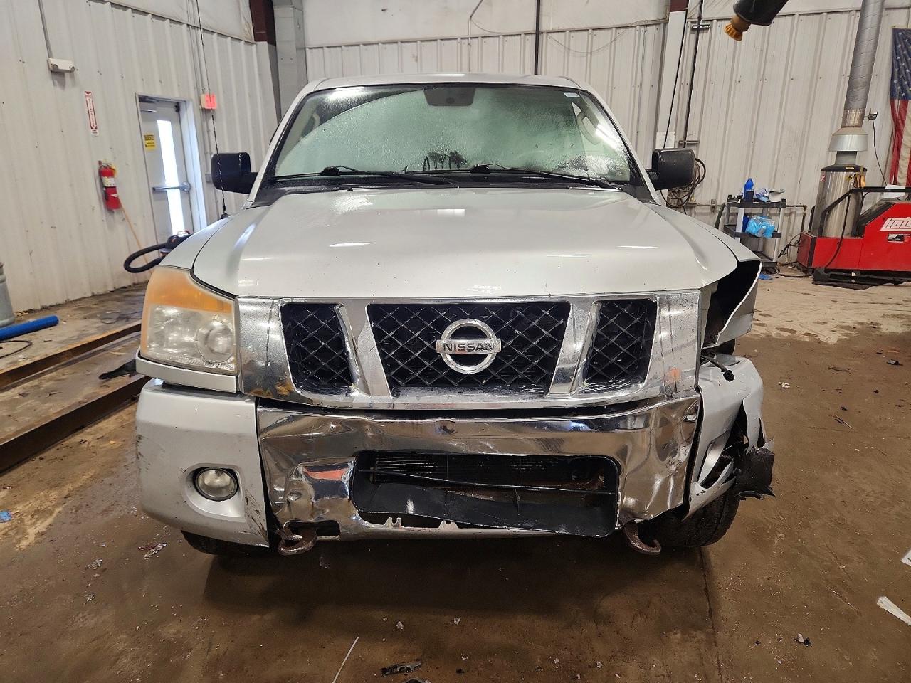 2010 NISSAN TITAN XE photo 5