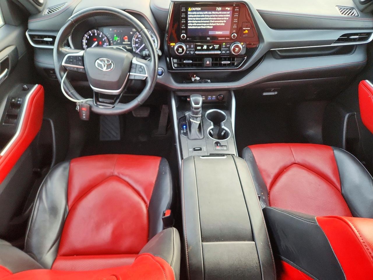 2022 TOYOTA HIGHLANDER XSE photo 8