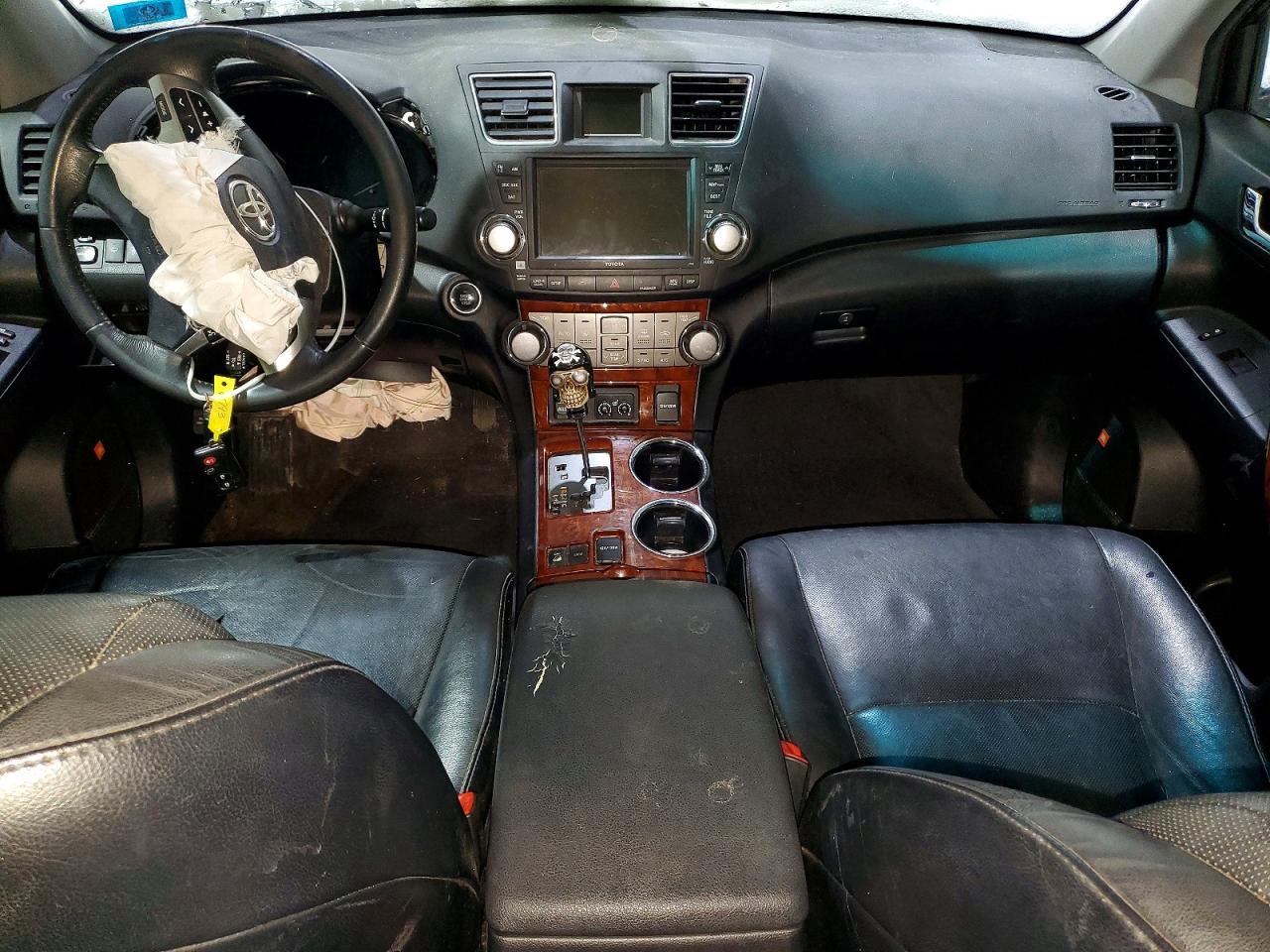 2011 TOYOTA HIGHLANDER LIMITED photo 8