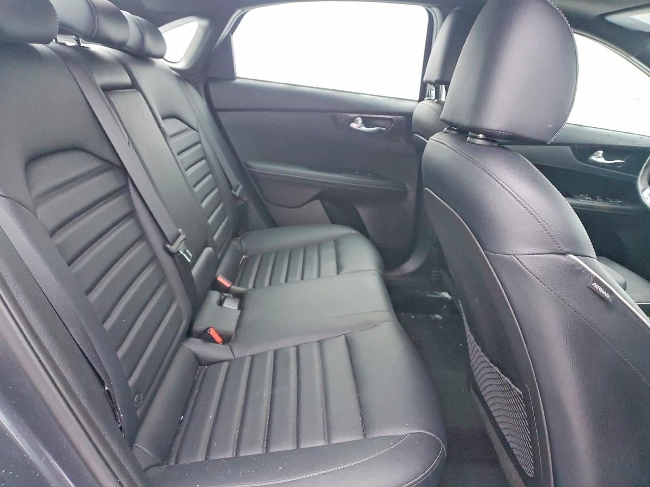 2023 KIA FORTE GT LINE photo 10