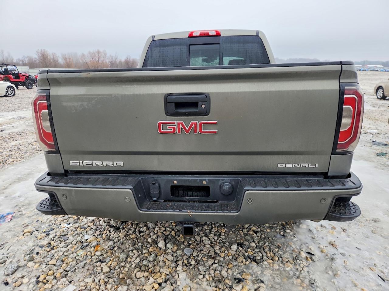 2017 GMC SIERRA K1500 DENALI photo 6
