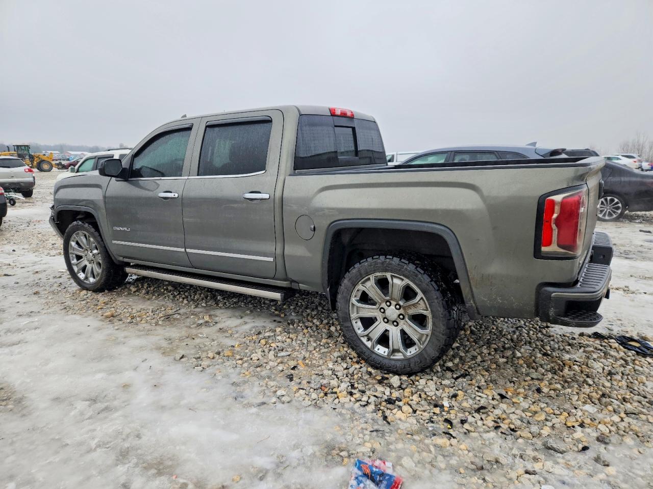 2017 GMC SIERRA K1500 DENALI photo 2
