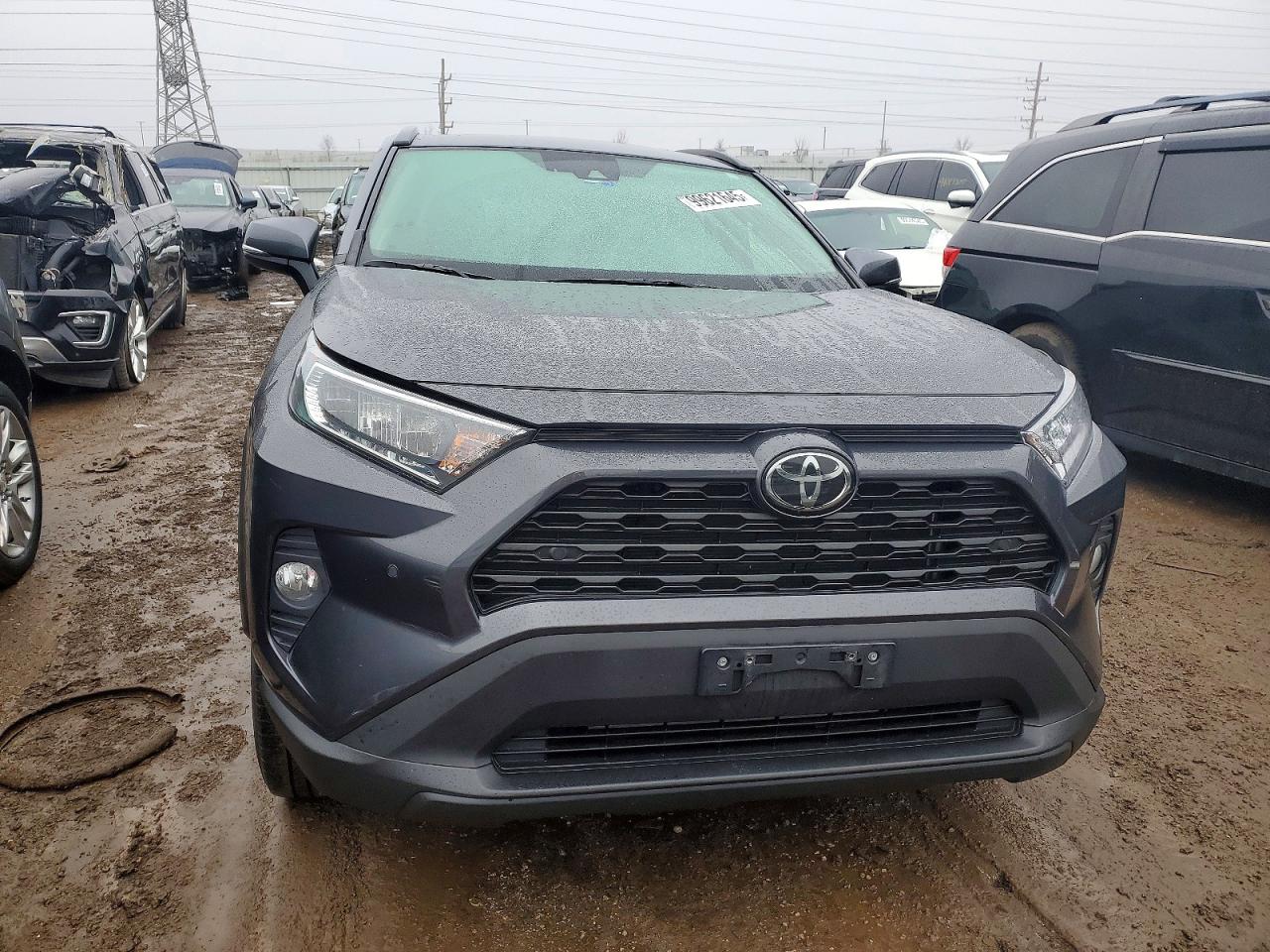 2019 TOYOTA RAV4 XLE PREMIUM photo 9