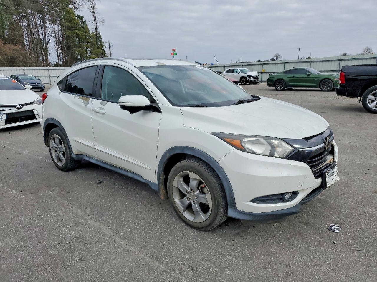 2016 HONDA HR-V EXL photo 4