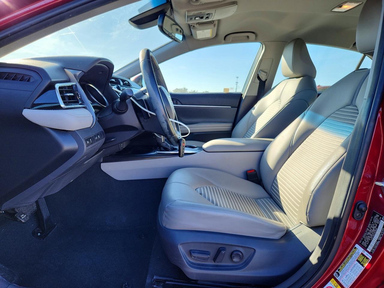 2018 TOYOTA CAMRY L photo 7