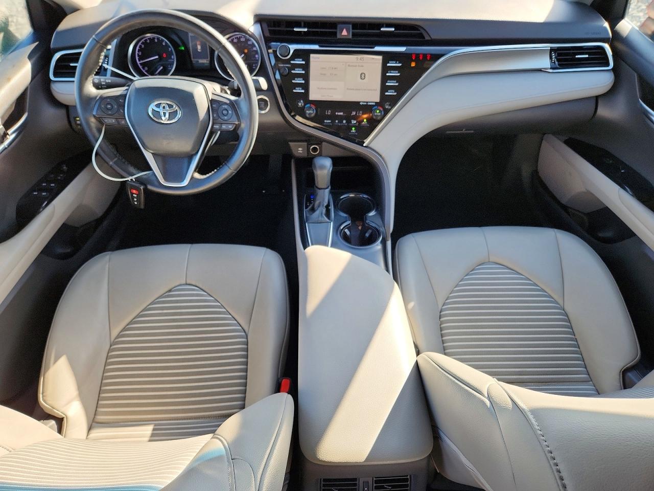 2018 TOYOTA CAMRY L photo 8