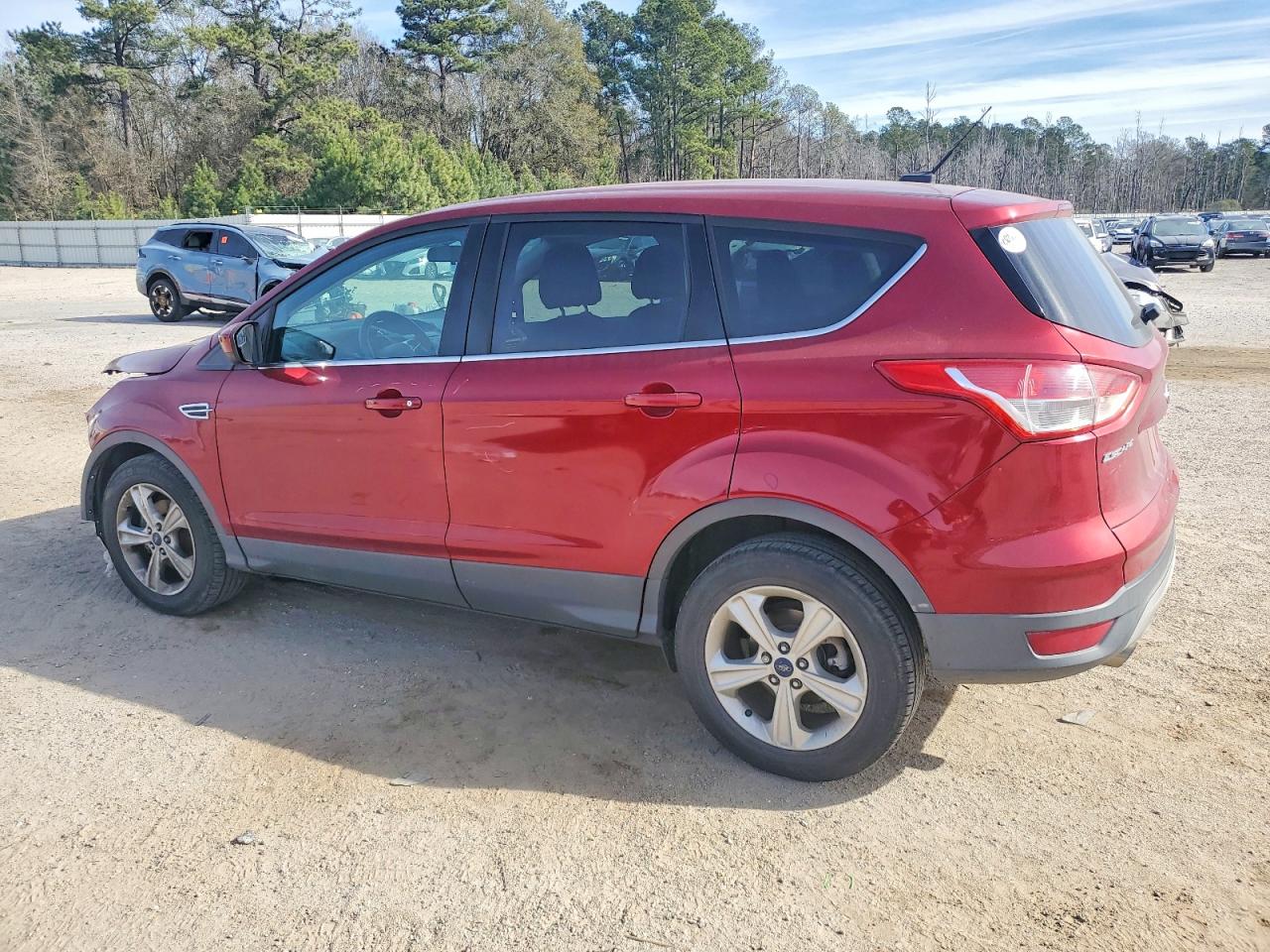 2015 FORD ESCAPE SE photo 2