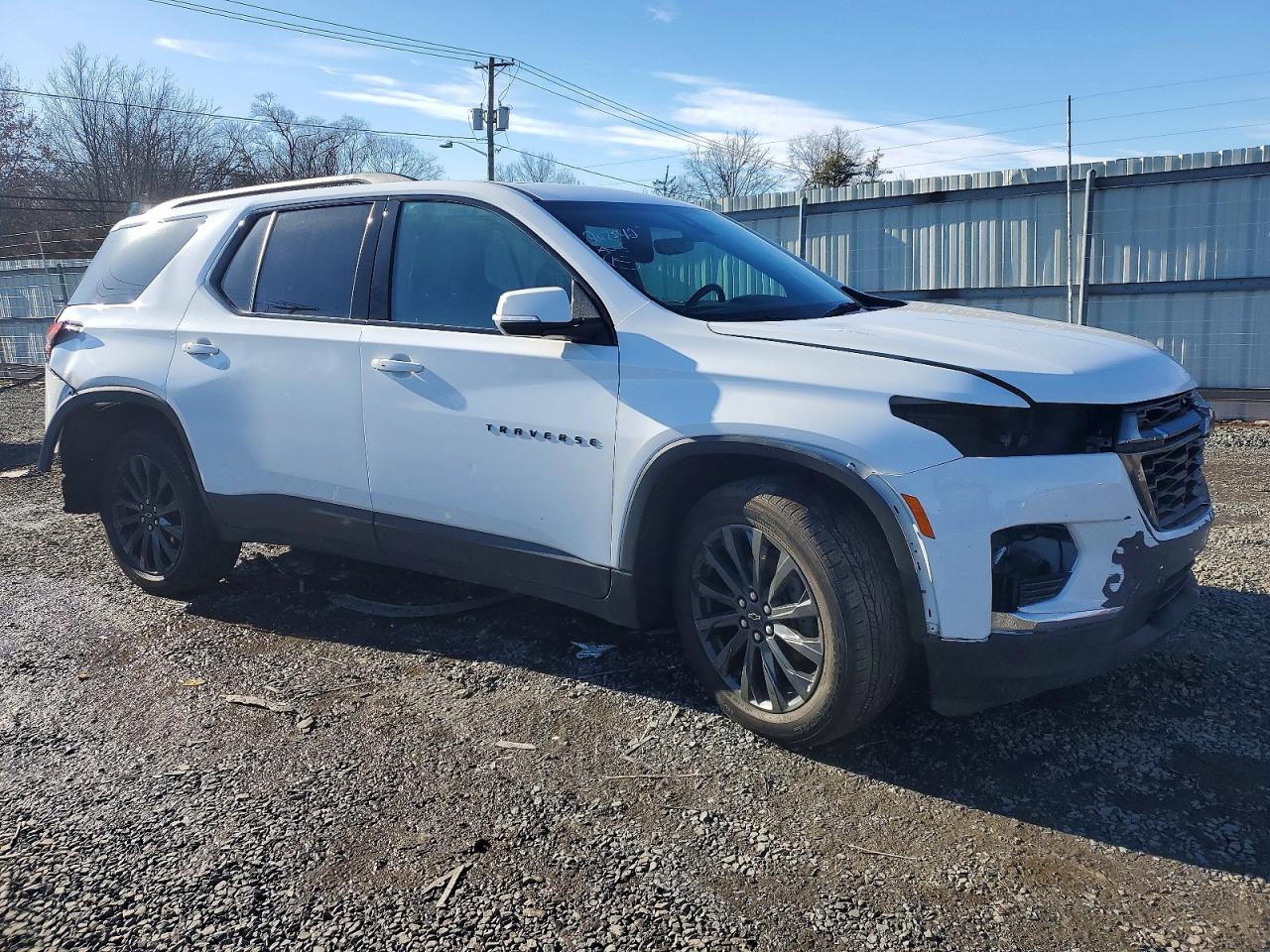 2023 CHEVROLET TRAVERSE RS photo 4