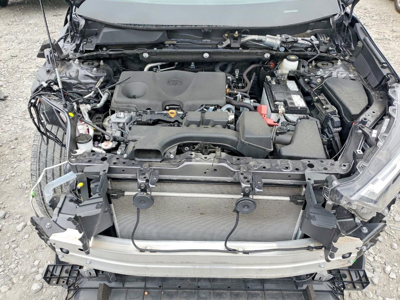 2024 TOYOTA RAV4 XLE PREMIUM photo 12