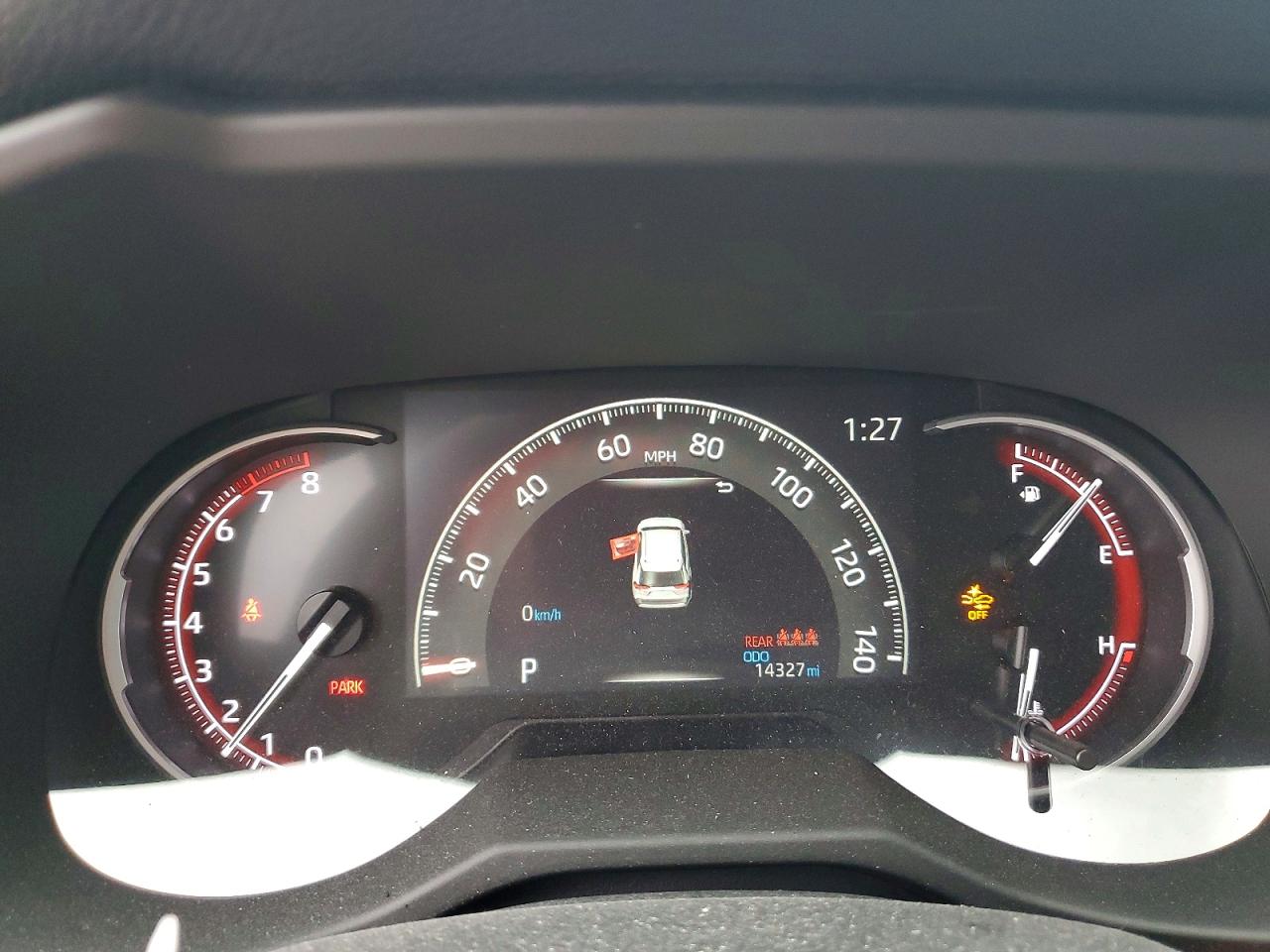 2024 TOYOTA RAV4 XLE PREMIUM photo 9