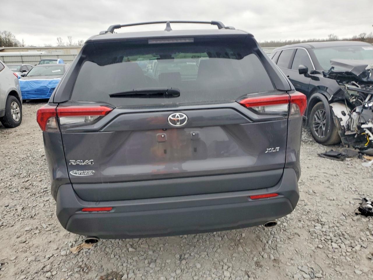 2024 TOYOTA RAV4 XLE PREMIUM photo 6