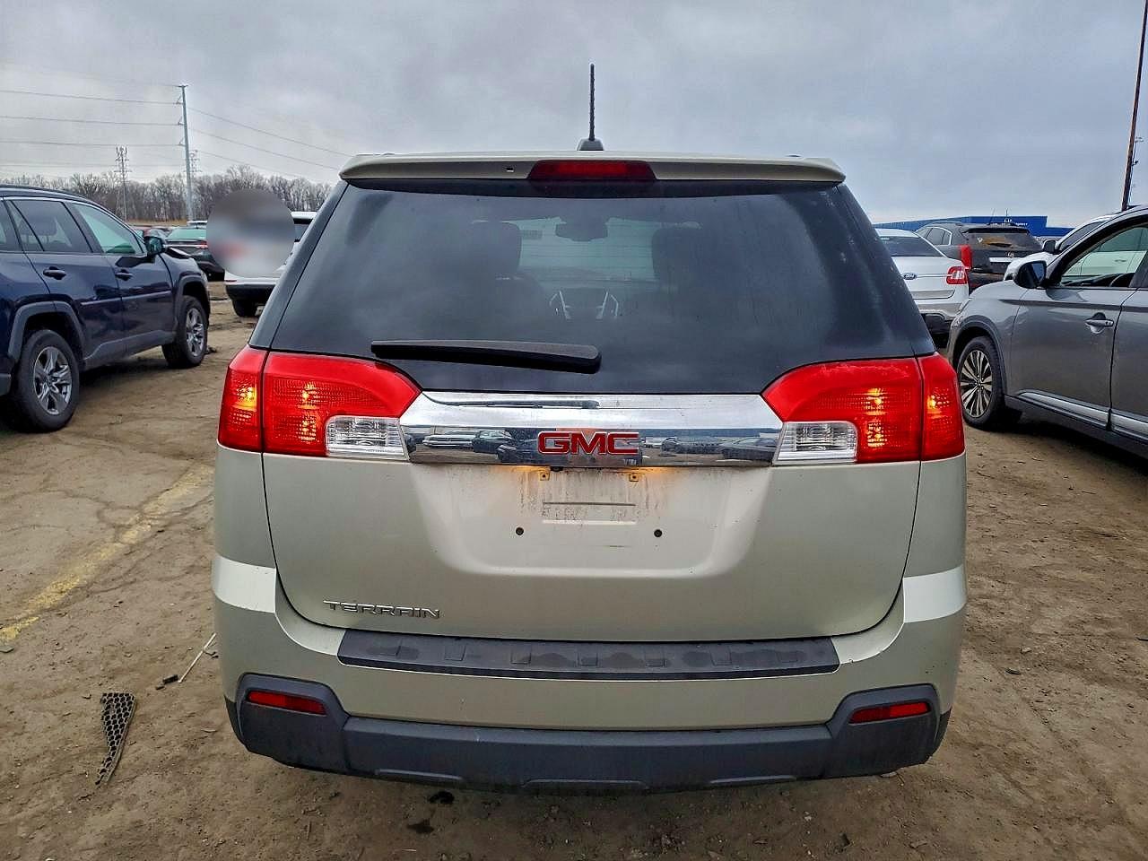 2015 GMC TERRAIN SLE photo 6